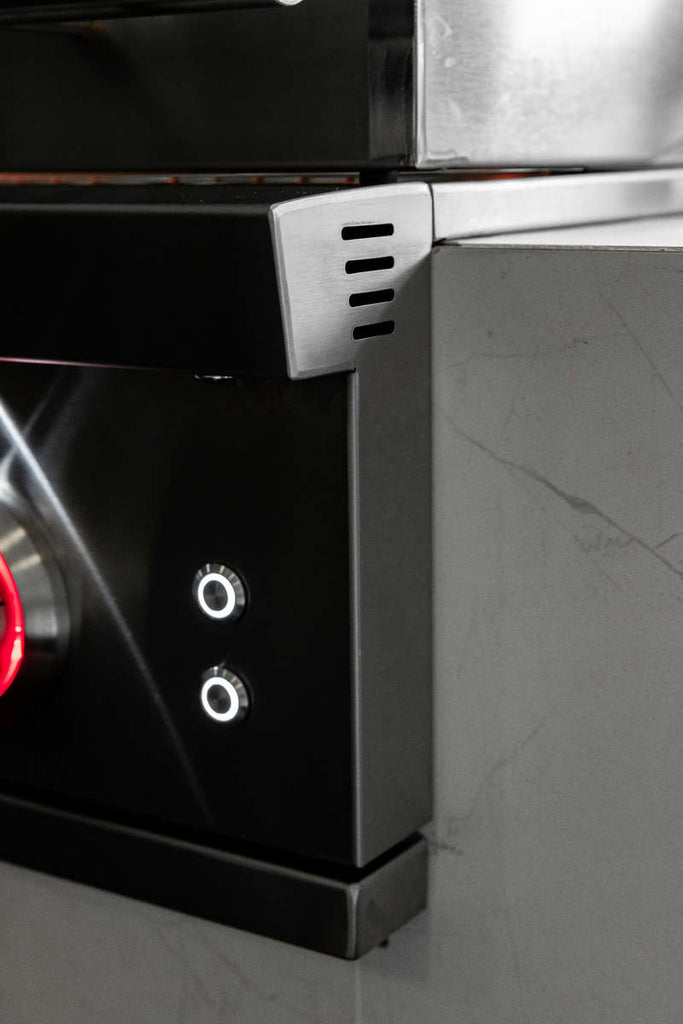 Summerset Sizzler Pro 32" Grill - Liquid Propane or Natural Gas